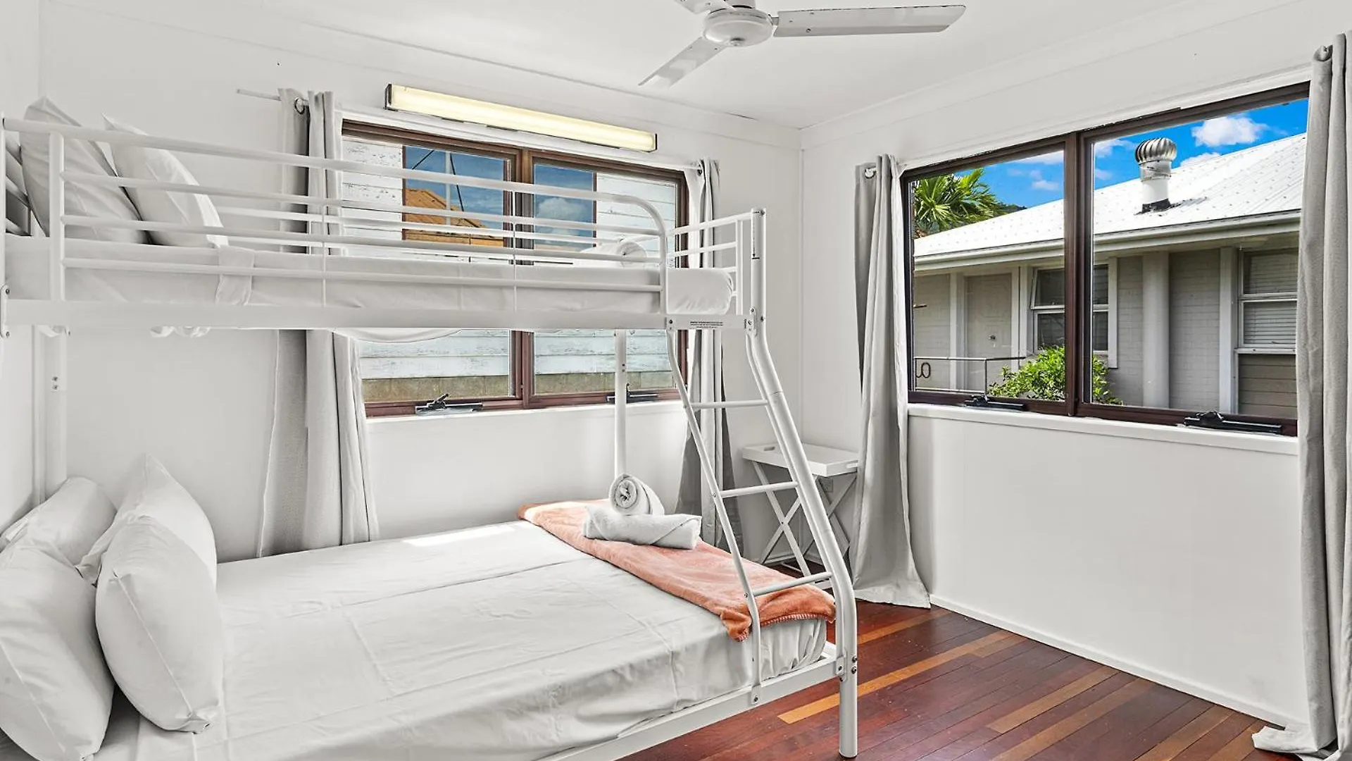 Sailor'S Lookout Villa Airlie Beach Australia