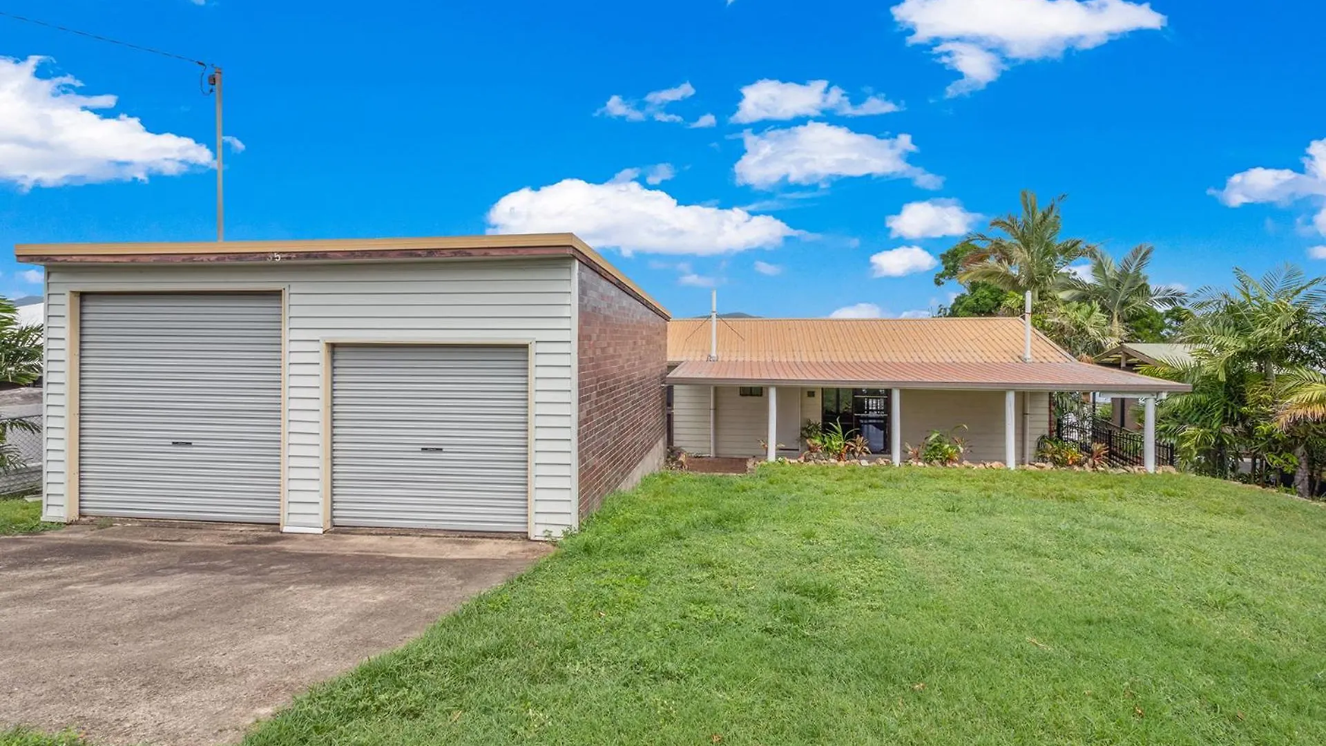 Holiday home Sailor'S Lookout Villa Airlie Beach