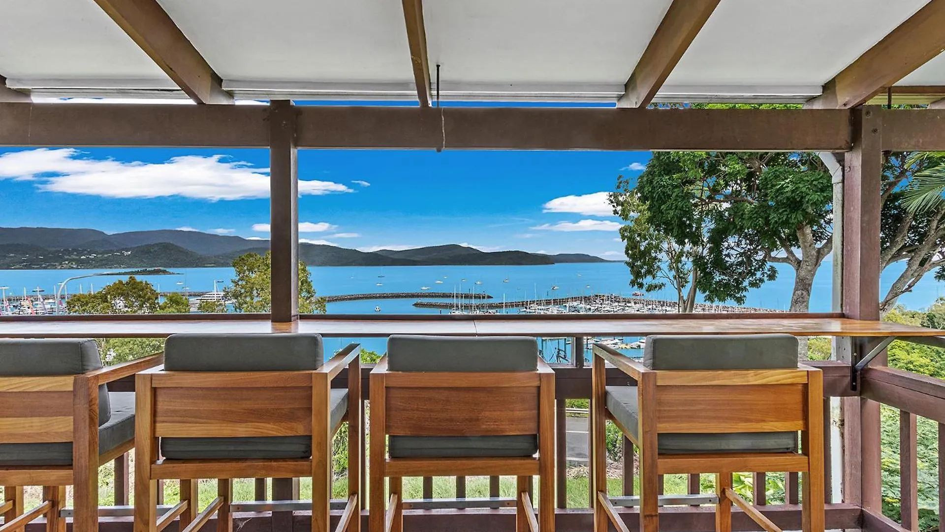 Sailor'S Lookout Villa Airlie Beach
